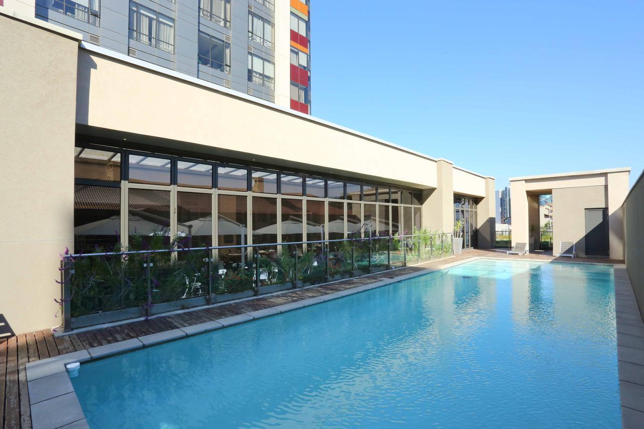 Sandton Skye Apartments Luaran gambar